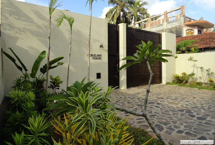 commercial building construction company in sithagi design